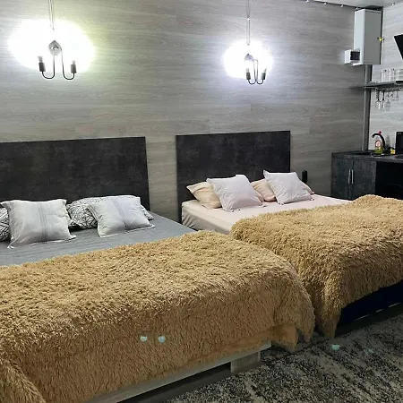Bulevard Stefan Cel Mare 64-11 * Chişinǎu