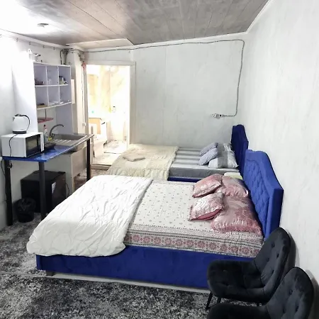 Bulevard Stefan Cel Mare 64-11 * Chişinǎu